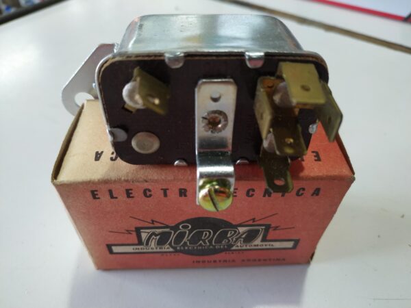 RELAY DE LUCES PEUGEOT 504 SÚPER LARGA (770 MIRBA)