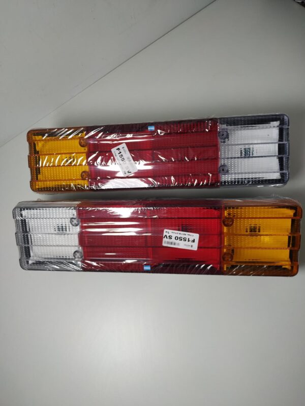 FARO TRASERO CAMIÓN MERCEDES BENZ 1215 1218 C/U
