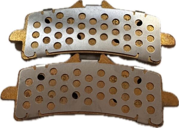 PASTILLAS DE FRENO DEL. BREMBO HONDA CBR1000RR-R SP 2020+ - Image 3